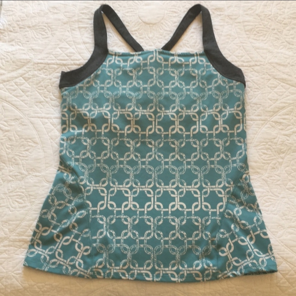 SOYBU | Yoga Tank Built-in Bra size Medium